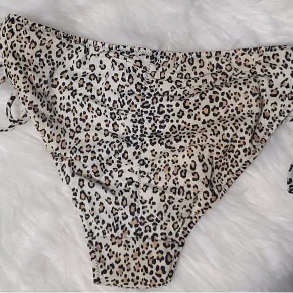 🤎🖤Victoria’s Secret Leopard Print Bikini🖤🤎 - Picture 6 of 10